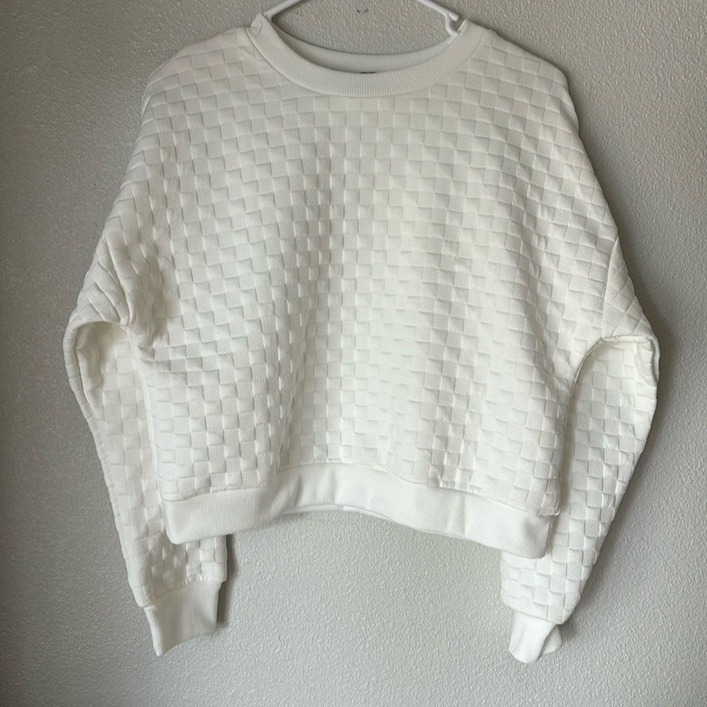 White Textured Crewneck Sweater Size Small